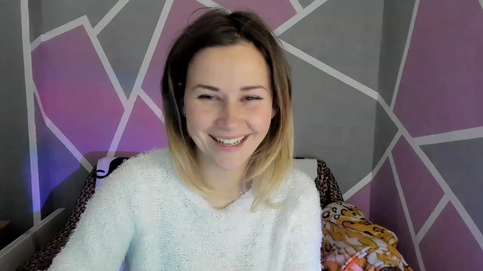 Gallery image thumbnail from Blondie_Star's myfreecams stream on, 12/04/2022, 12:57 image 19 of 20