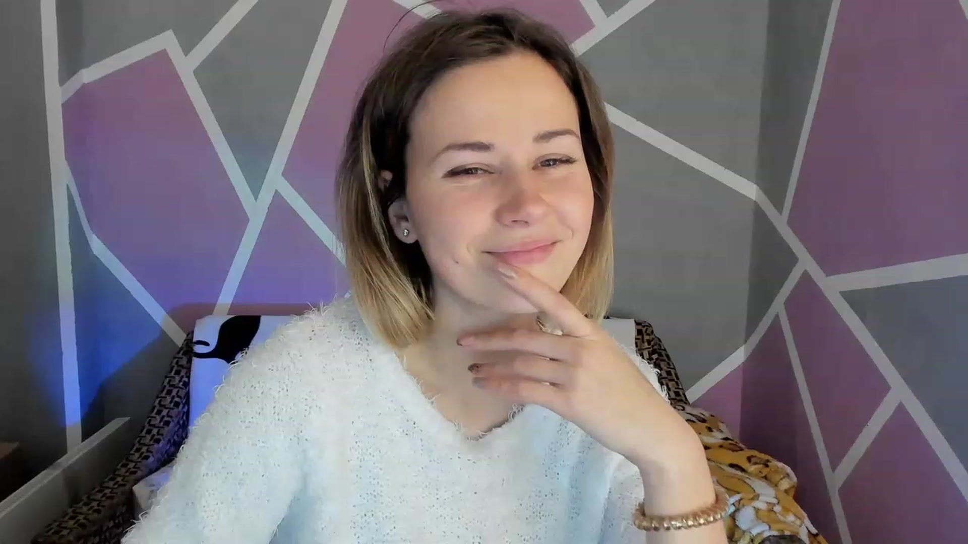 Gallery image thumbnail from Blondie_Star's myfreecams stream on, 12/04/2022, 12:57 image 6 of 20