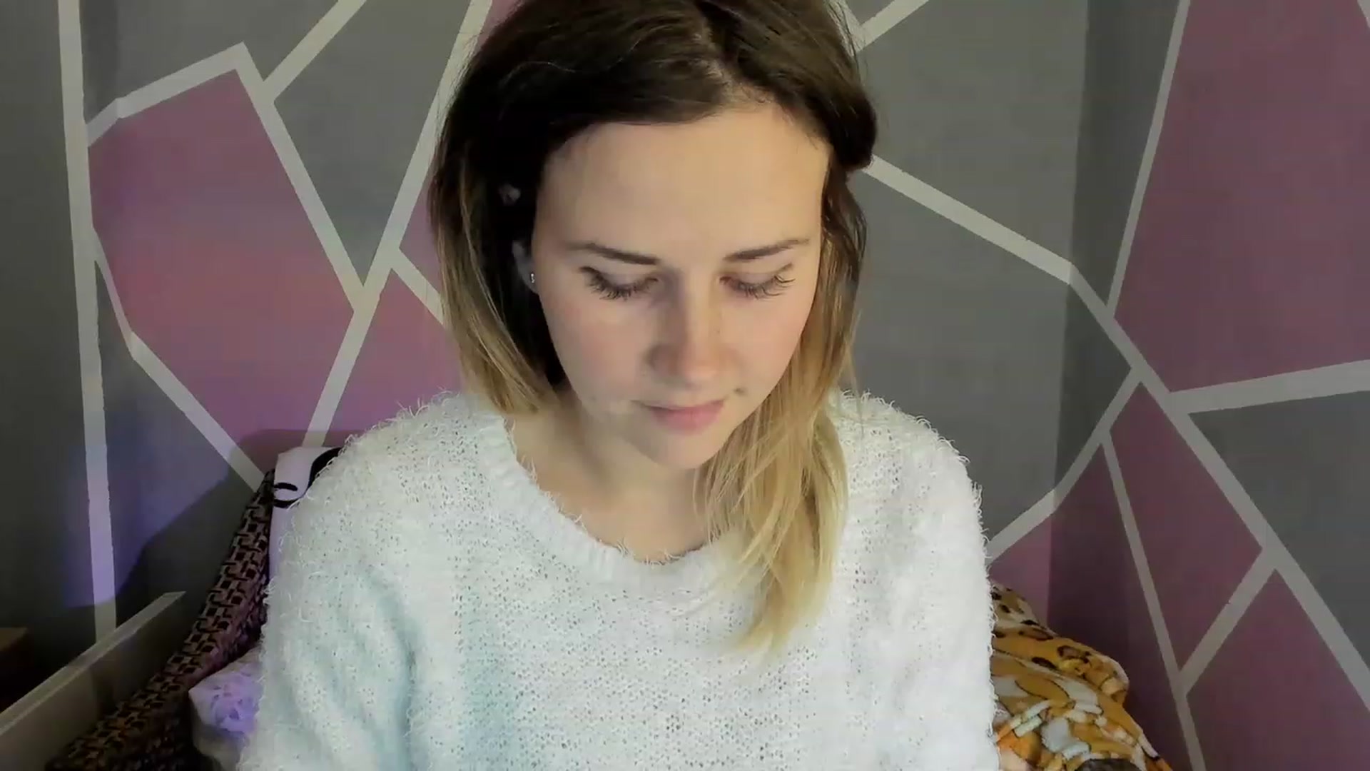 Gallery image thumbnail from Blondie_Star's myfreecams stream on, 12/04/2022, 12:57 image 2 of 20