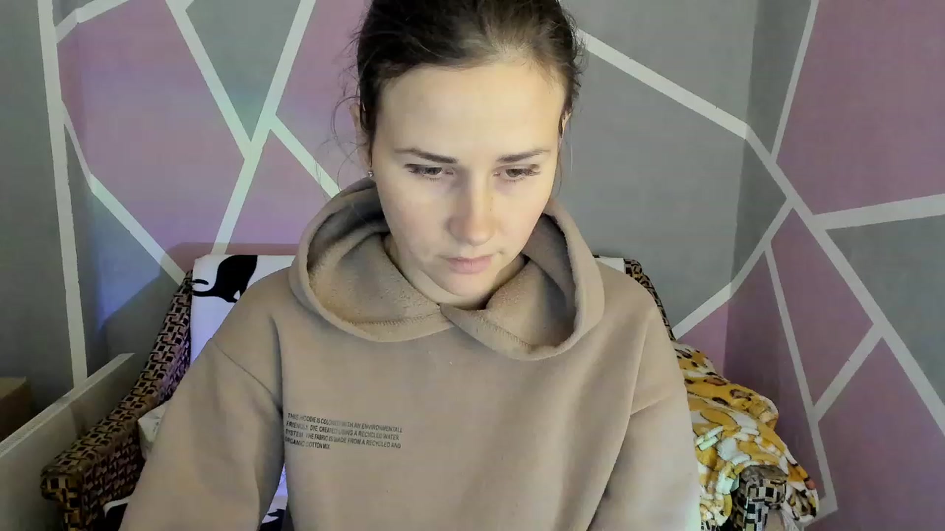 Gallery image thumbnail from Blondie_Star's myfreecams stream on, 12/06/2022, 15:52 image 4 of 20