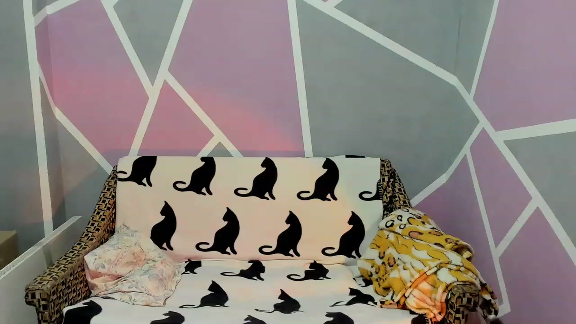 Gallery image thumbnail from Blondie_Star's myfreecams stream on, 12/06/2022, 15:52 image 7 of 20