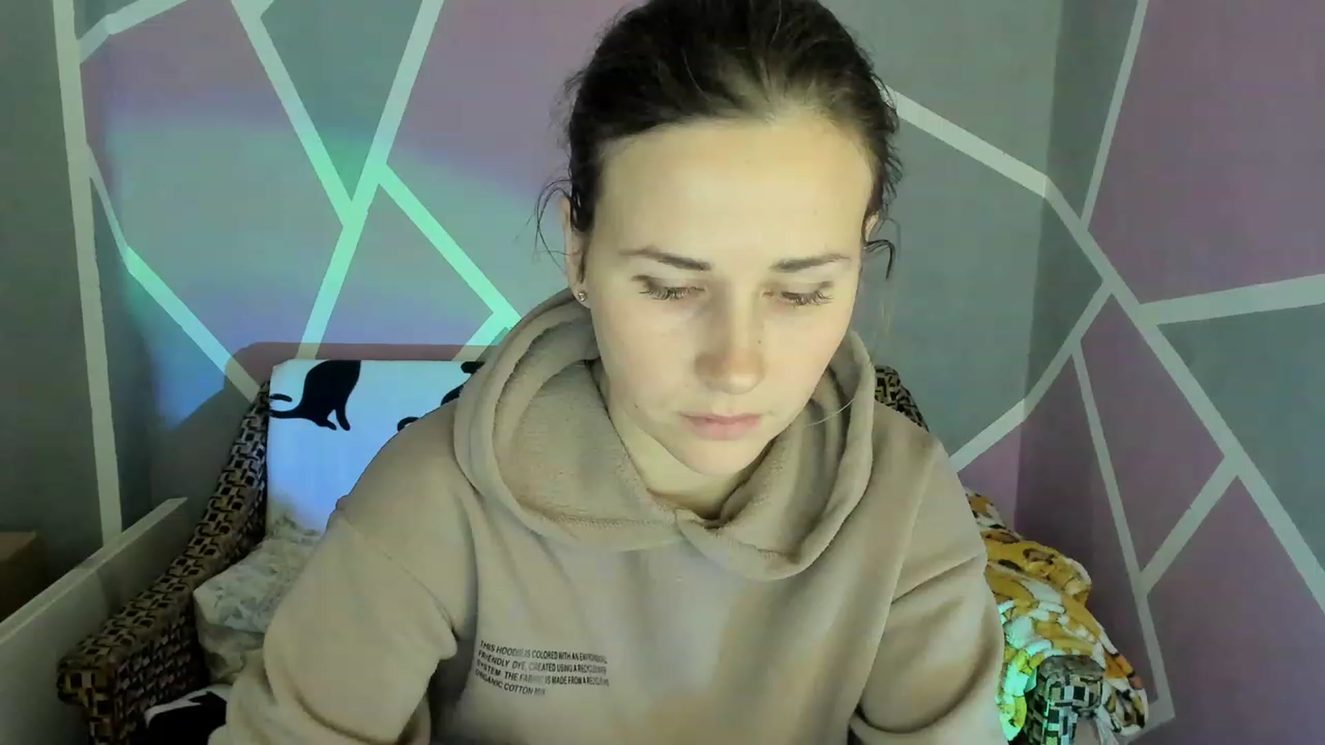 Gallery image thumbnail from Blondie_Star's myfreecams stream on, 12/06/2022, 15:52 image 16 of 20