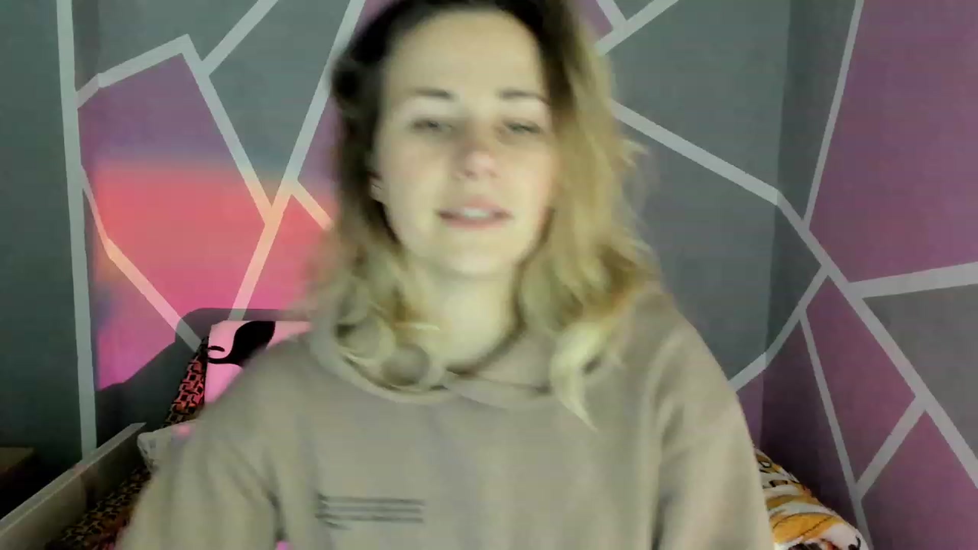 Gallery image thumbnail from Blondie_Star's myfreecams stream on, 12/09/2022, 15:47 image 1 of 20