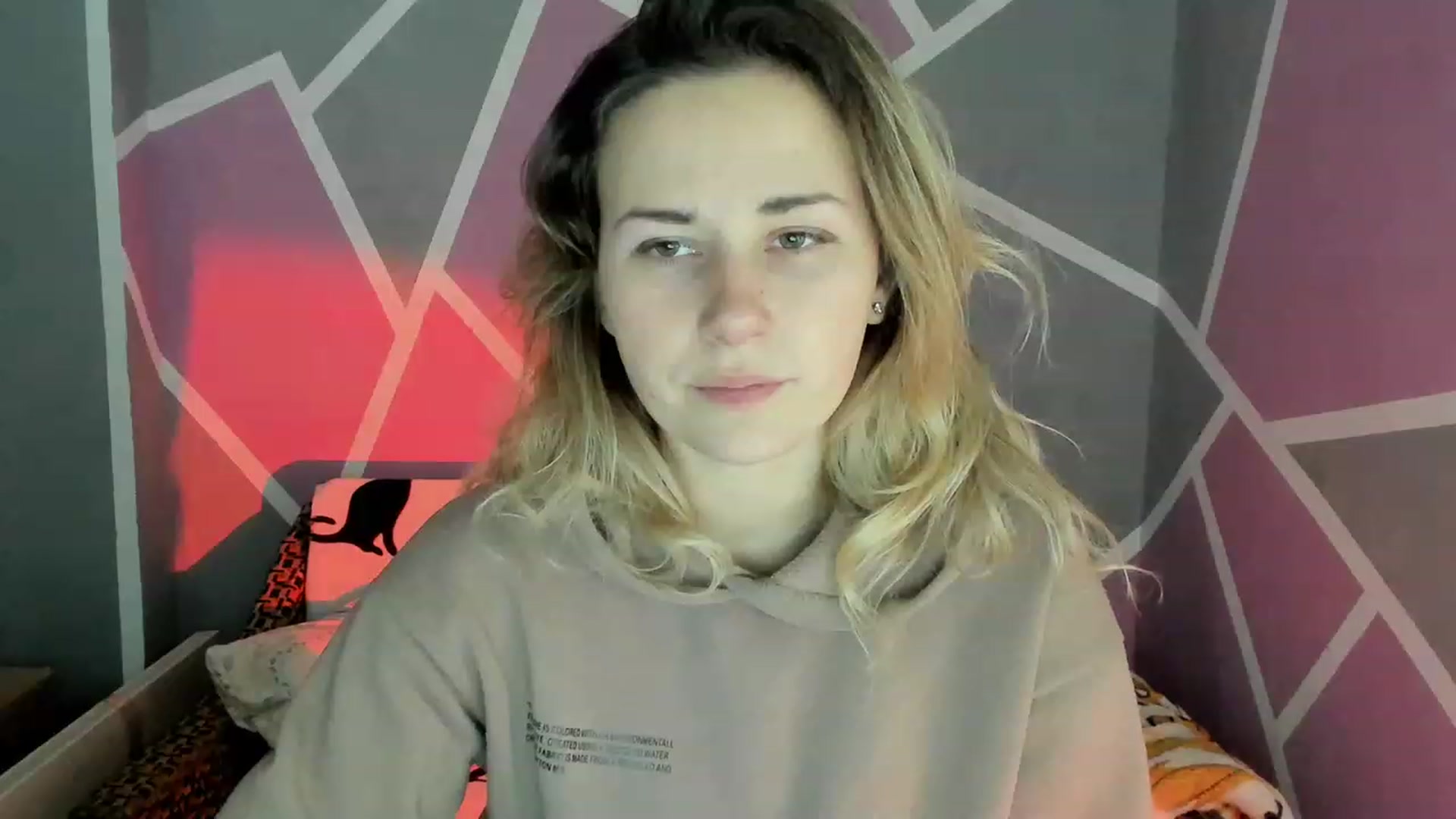 Gallery image thumbnail from Blondie_Star's myfreecams stream on, 12/09/2022, 15:47 image 5 of 20
