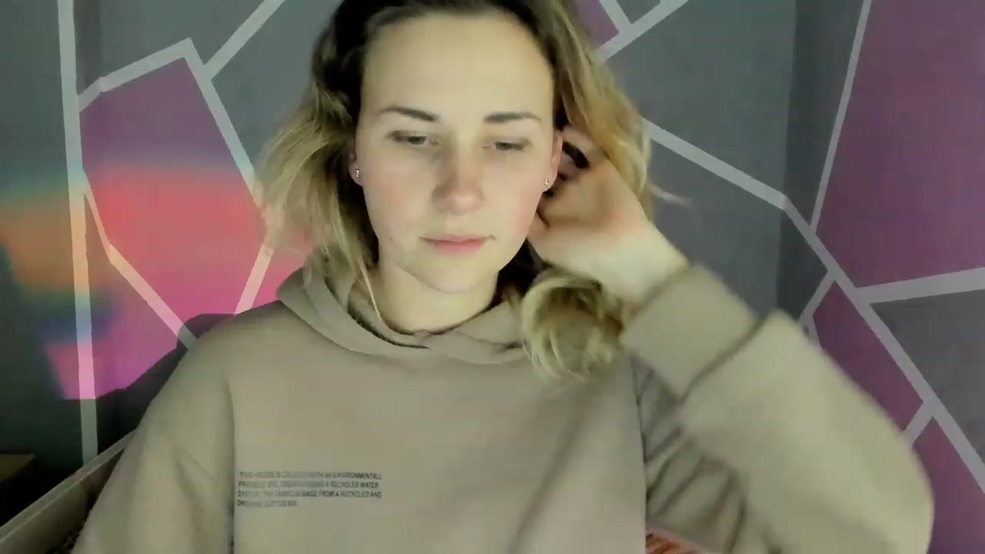 Gallery image thumbnail from Blondie_Star's myfreecams stream on, 12/09/2022, 16:07 image 8 of 20