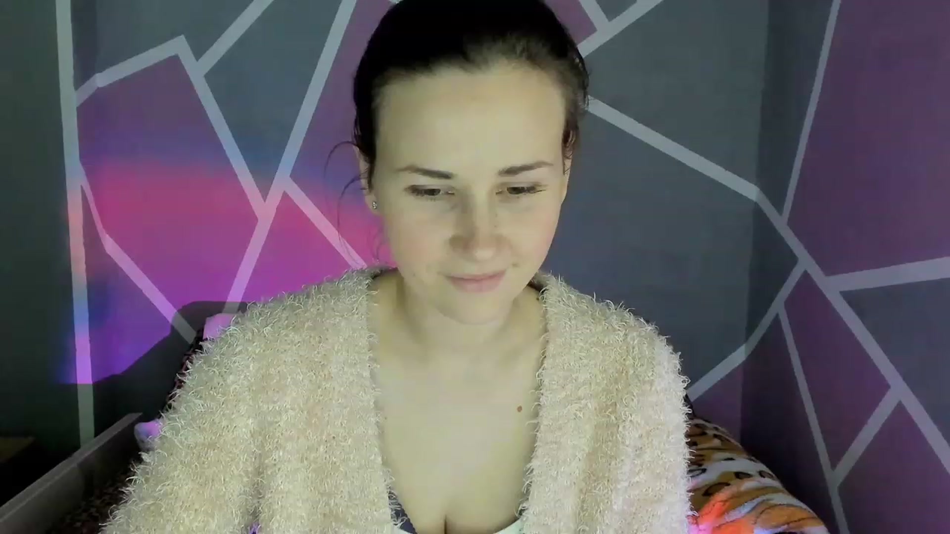 Gallery image thumbnail from Blondie_Star's myfreecams stream on, 12/10/2022, 16:14 image 16 of 20