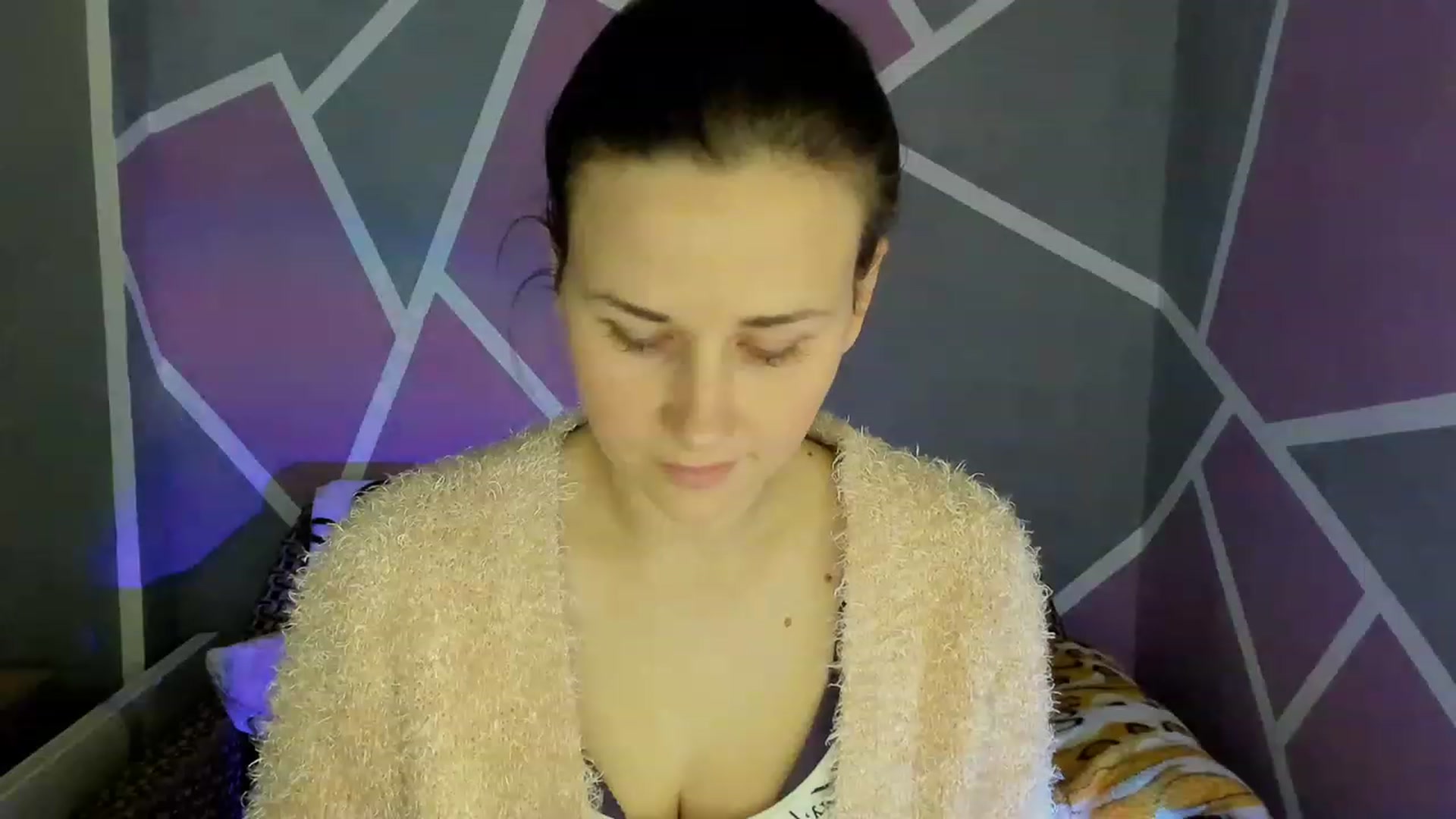 Gallery image thumbnail from Blondie_Star's myfreecams stream on, 12/10/2022, 16:14 image 13 of 20