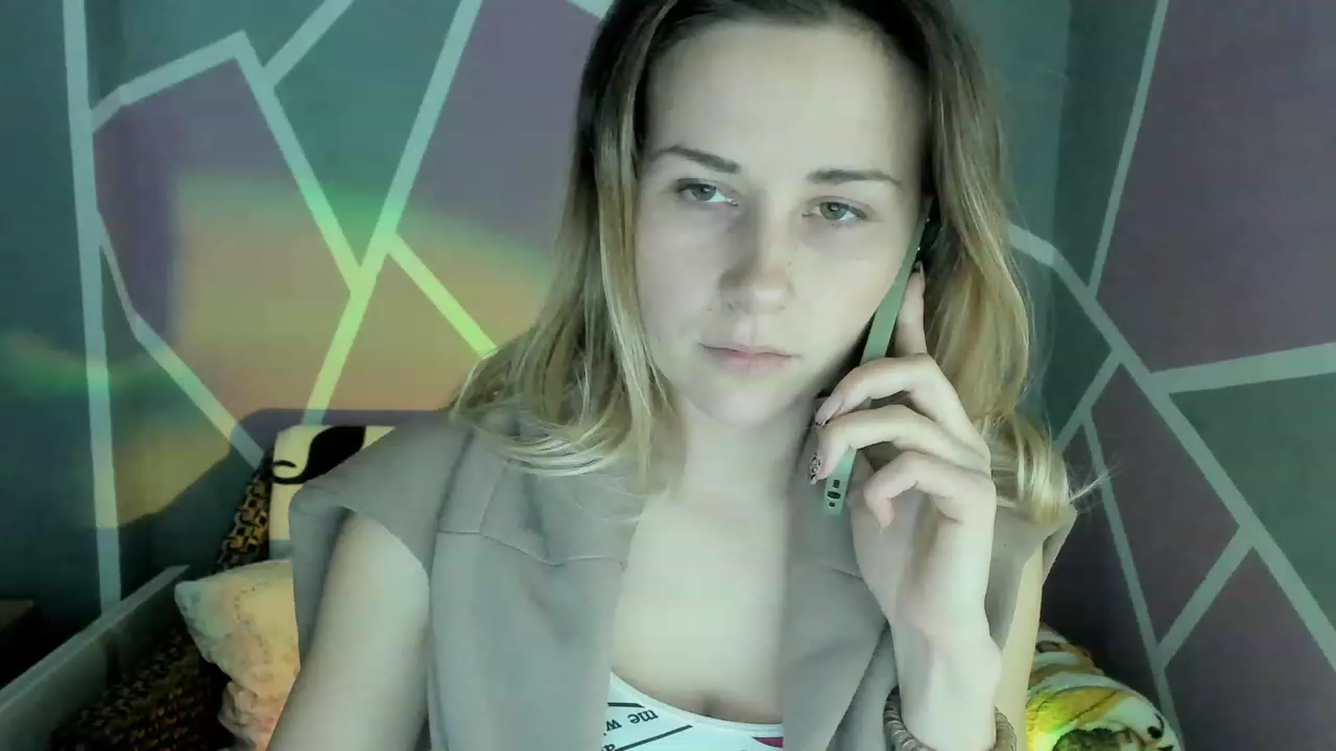 Gallery image thumbnail from Blondie_Star's myfreecams stream on, 12/15/2022, 15:12 image 1 of 20