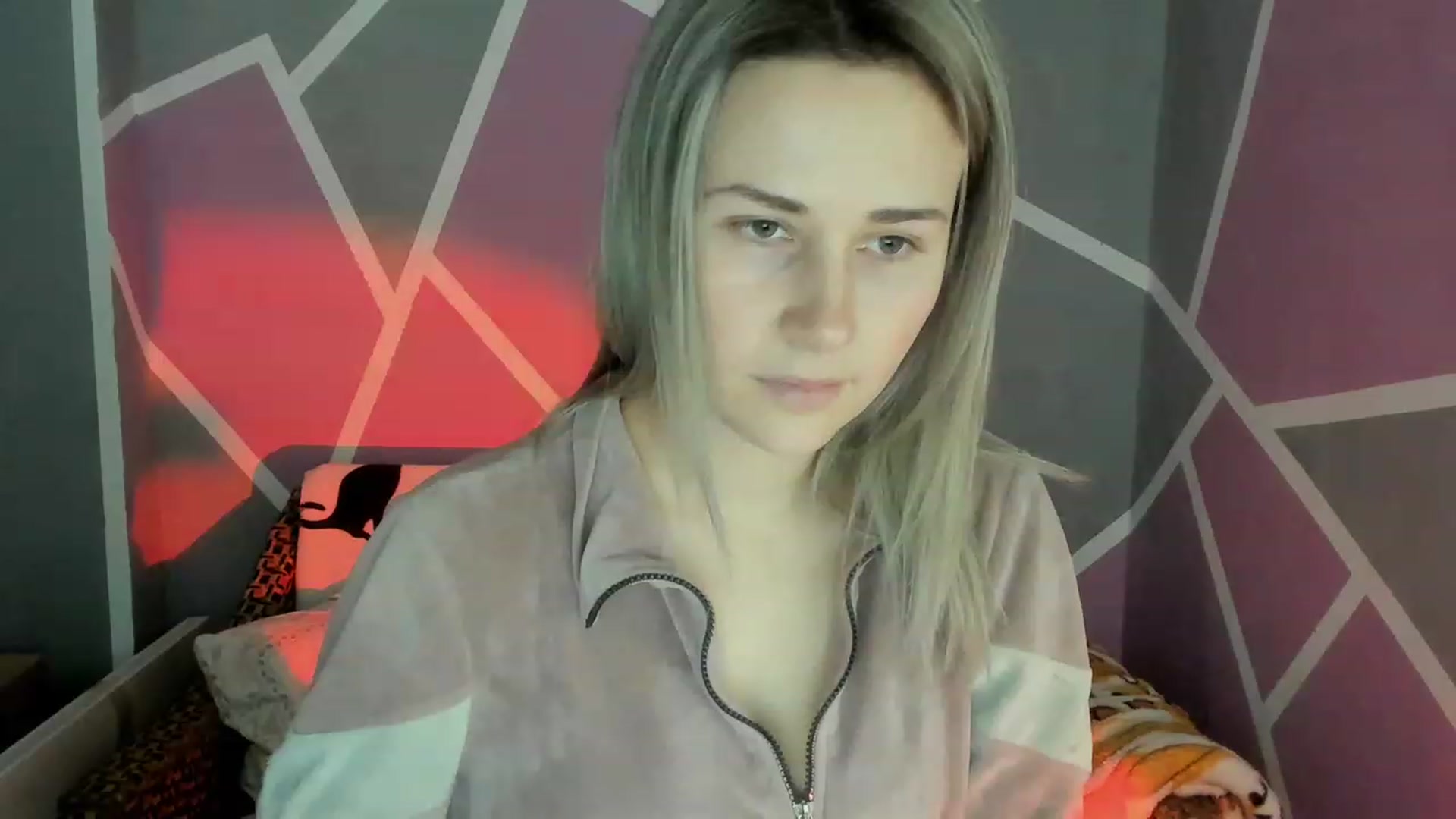 Gallery image thumbnail from Blondie_Star's myfreecams stream on, 12/20/2022, 15:46 image 5 of 20