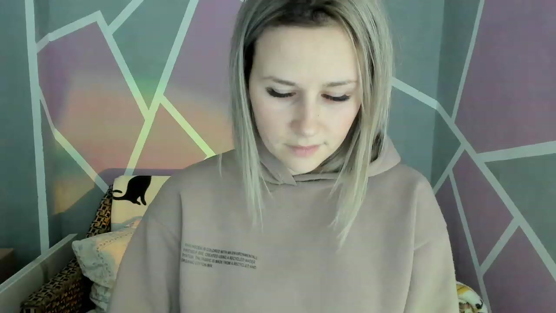 Gallery image thumbnail from Blondie_Star's myfreecams stream on, 12/21/2022, 14:52 image 11 of 20