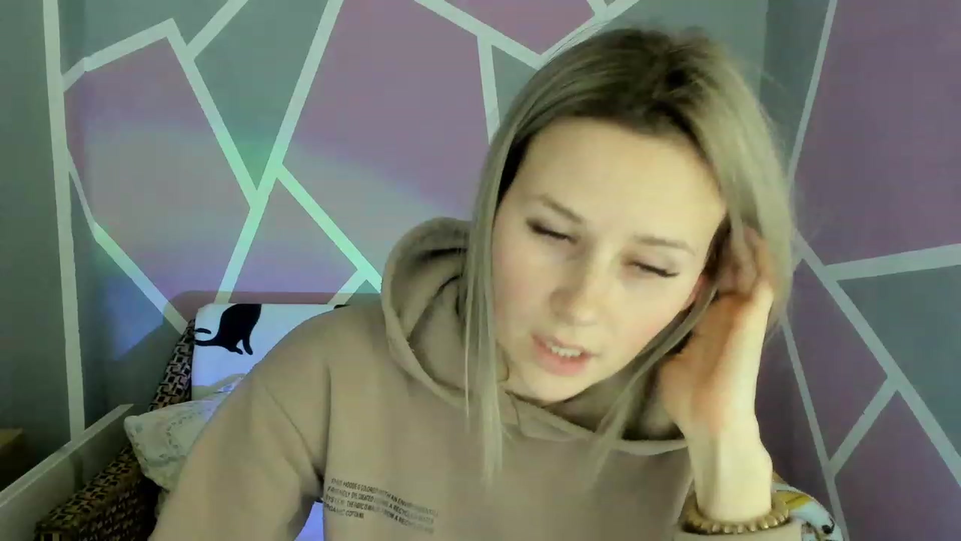 Gallery image thumbnail from Blondie_Star's myfreecams stream on, 12/21/2022, 14:52 image 13 of 20