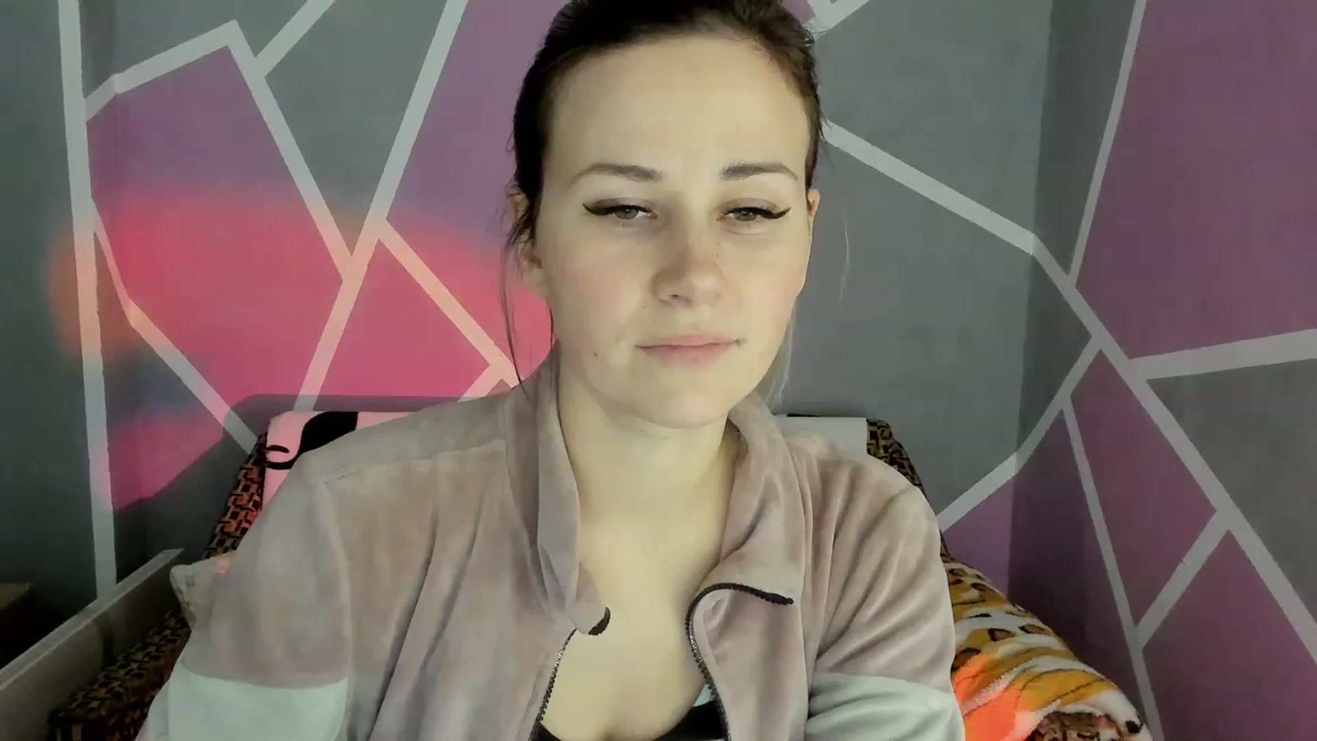 Gallery image thumbnail from Blondie_Star's myfreecams stream on, 12/23/2022, 13:46 image 1 of 20