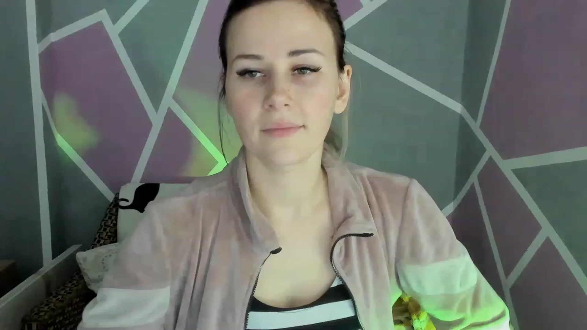Gallery image thumbnail from Blondie_Star's myfreecams stream on, 12/23/2022, 13:46 image 4 of 20