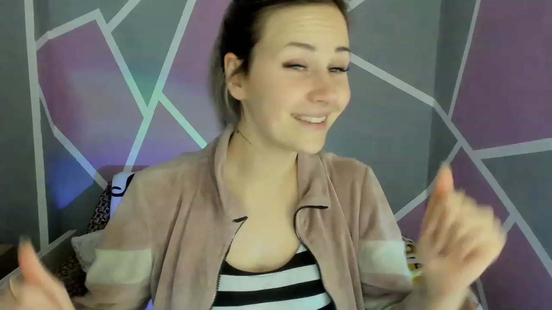 Gallery image thumbnail from Blondie_Star's myfreecams stream on, 12/23/2022, 13:46 image 8 of 20