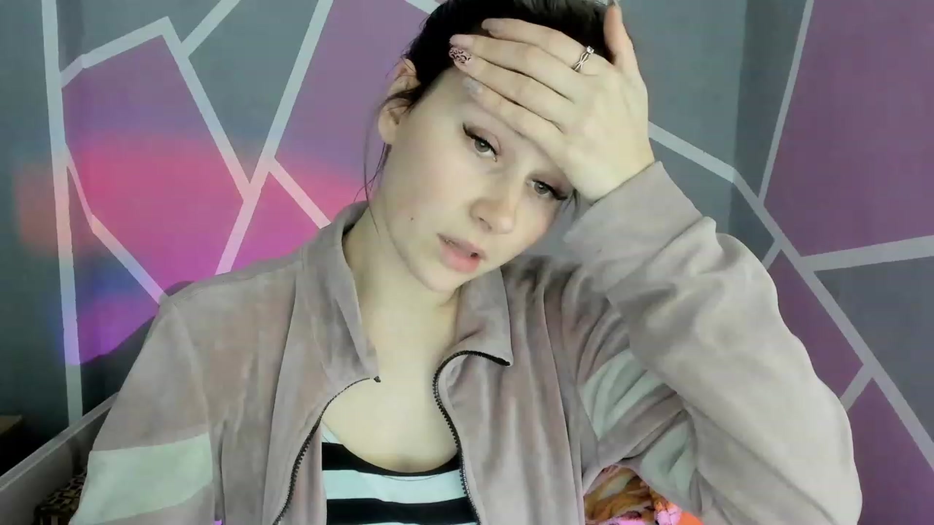 Gallery image thumbnail from Blondie_Star's myfreecams stream on, 12/23/2022, 14:24 image 17 of 20