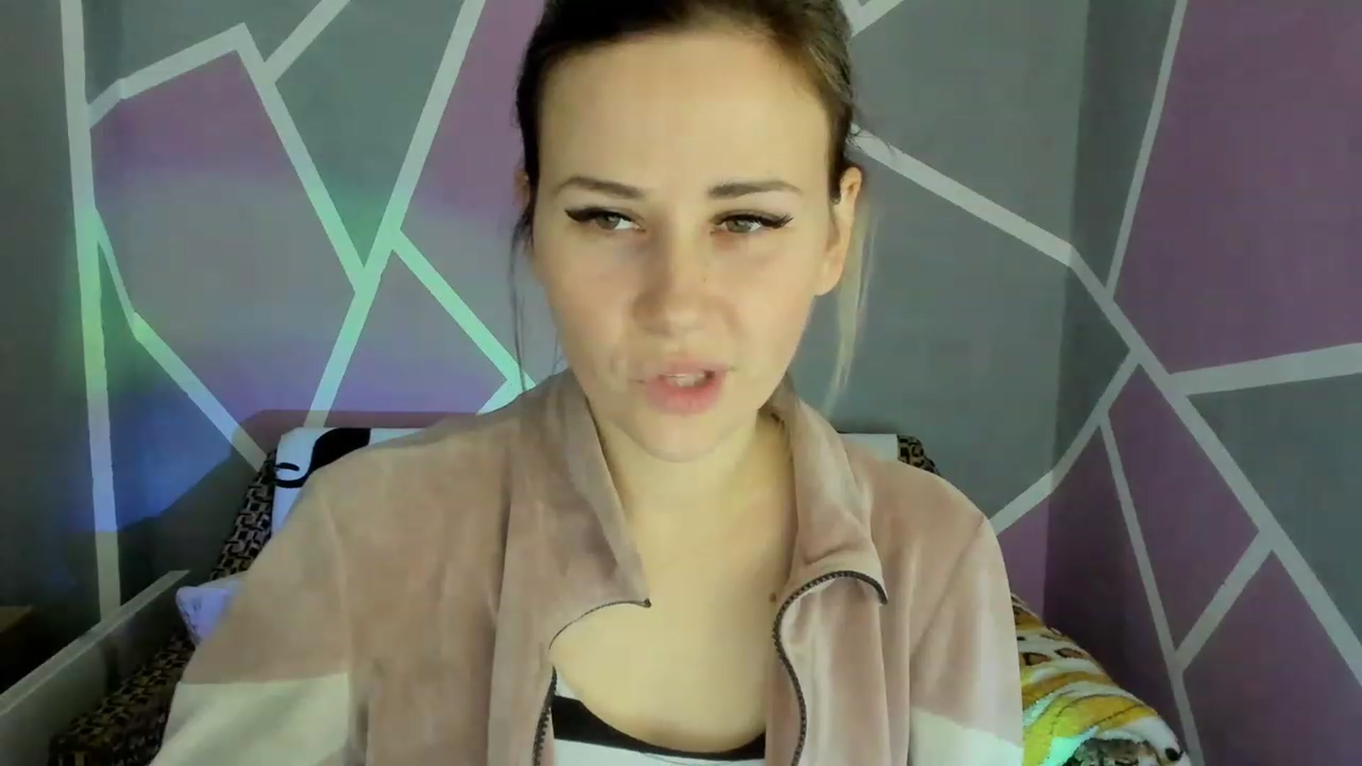 Gallery image thumbnail from Blondie_Star's myfreecams stream on, 12/23/2022, 14:24 image 8 of 20