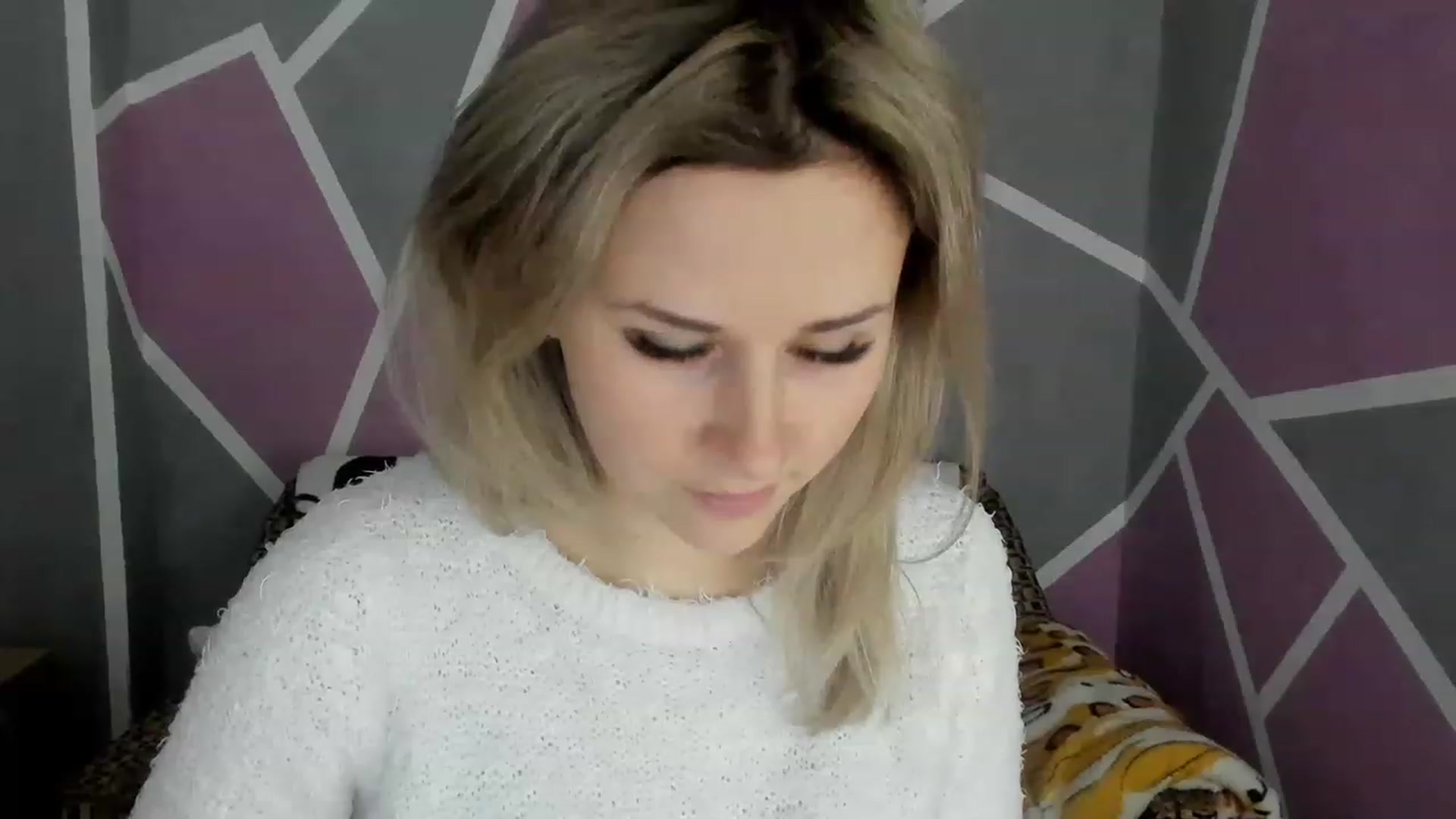 Gallery image thumbnail from Blondie_Star's myfreecams stream on, 12/25/2022, 16:44 image 15 of 20