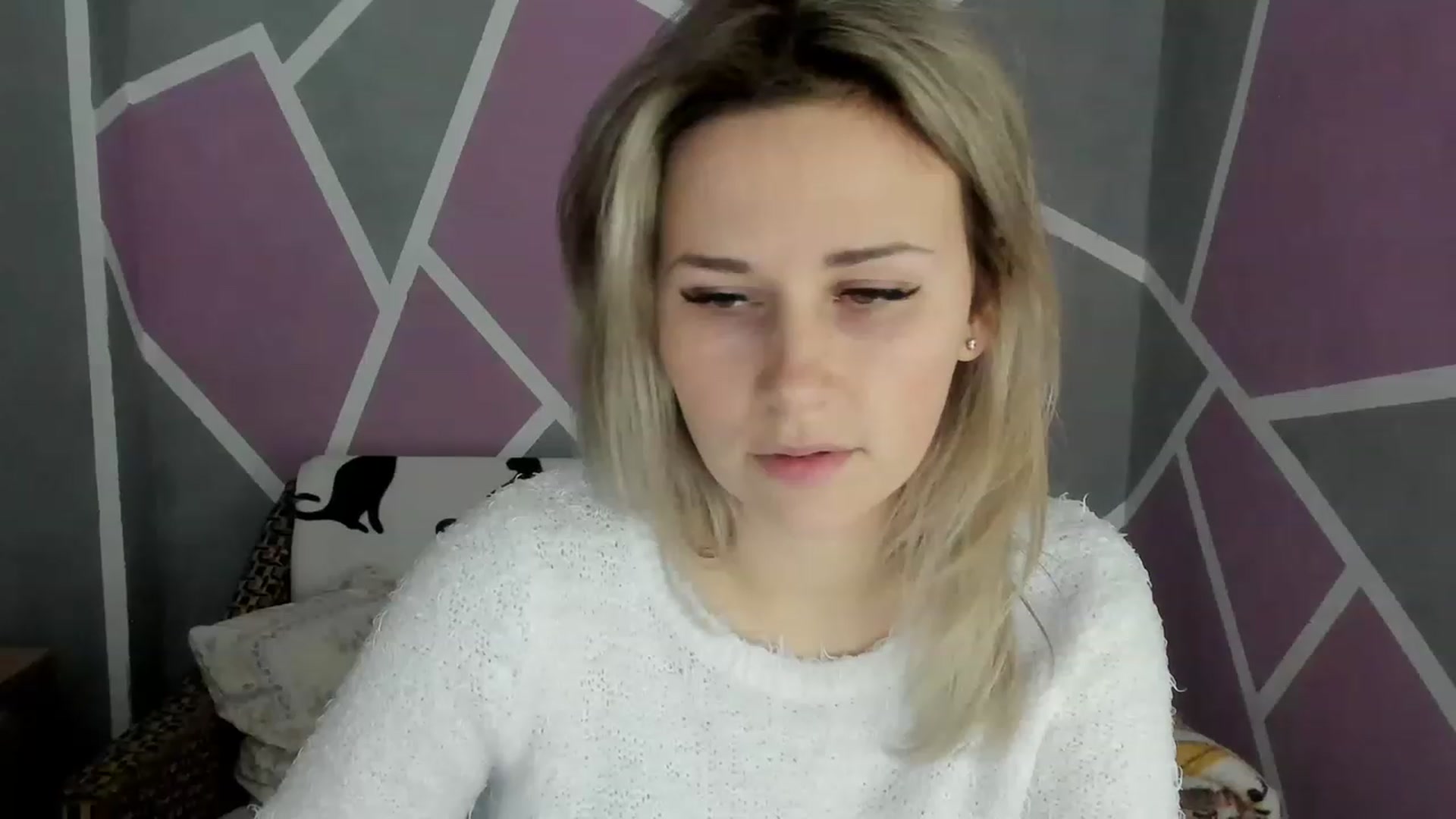 Gallery image thumbnail from Blondie_Star's myfreecams stream on, 12/25/2022, 16:44 image 14 of 20