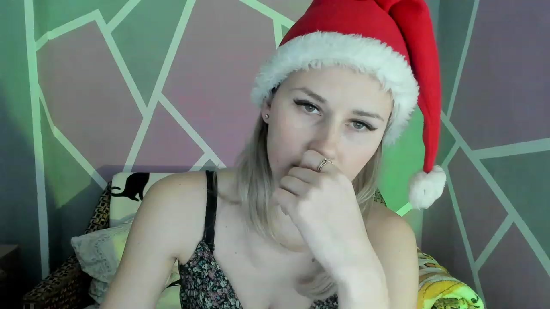 Gallery image thumbnail from Blondie_Star's myfreecams stream on, 12/27/2022, 14:59 image 12 of 20