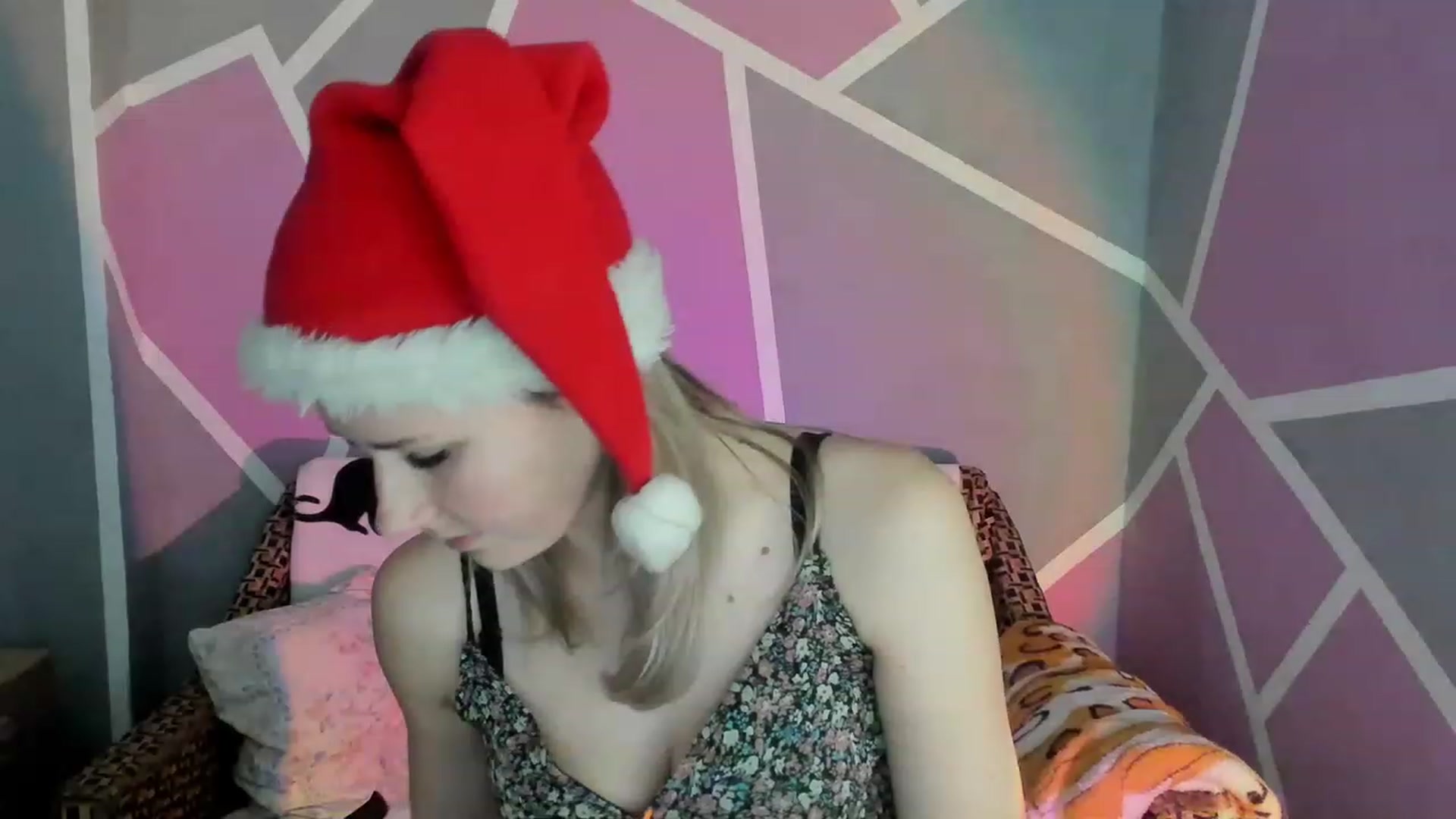 Gallery image thumbnail from Blondie_Star's myfreecams stream on, 12/27/2022, 14:59 image 14 of 20