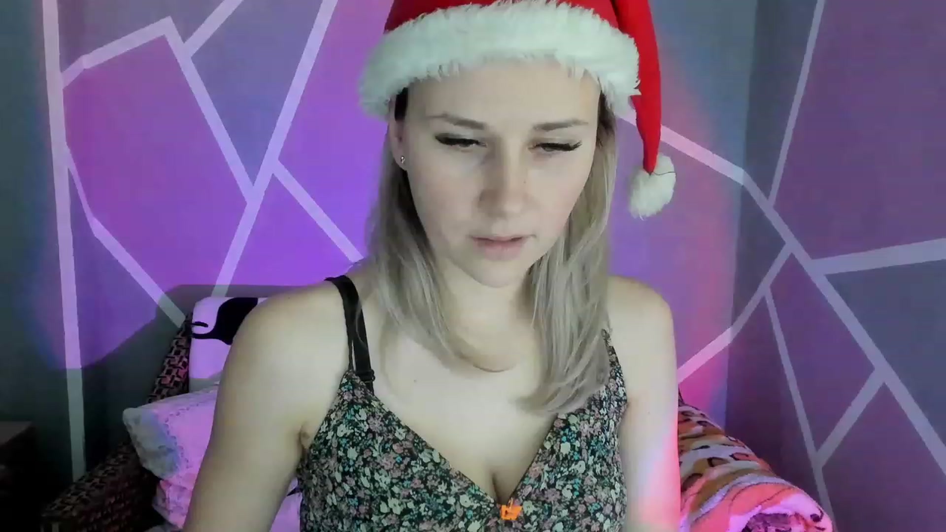 Gallery image thumbnail from Blondie_Star's myfreecams stream on, 12/27/2022, 14:59 image 9 of 20