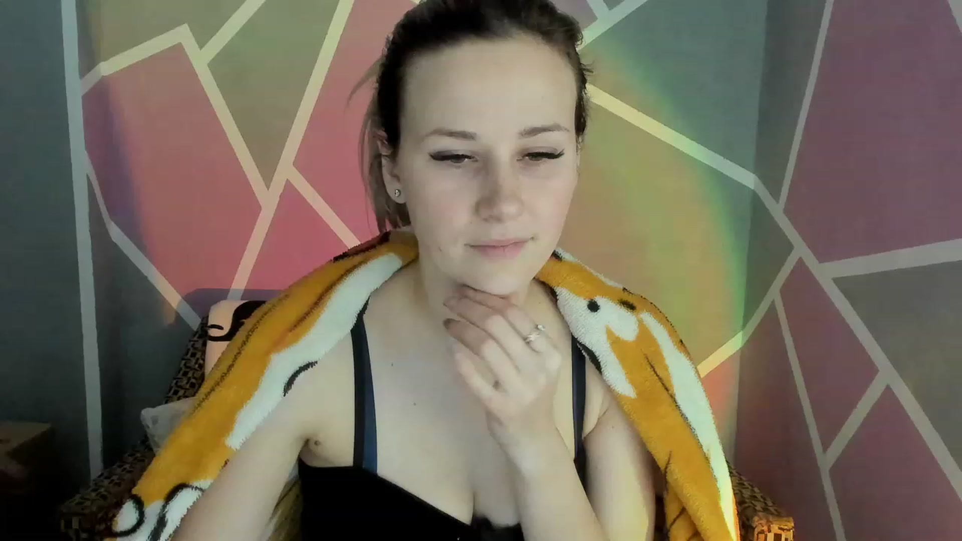 Gallery image thumbnail from Blondie_Star's myfreecams stream on, 12/28/2022, 14:57 image 6 of 20