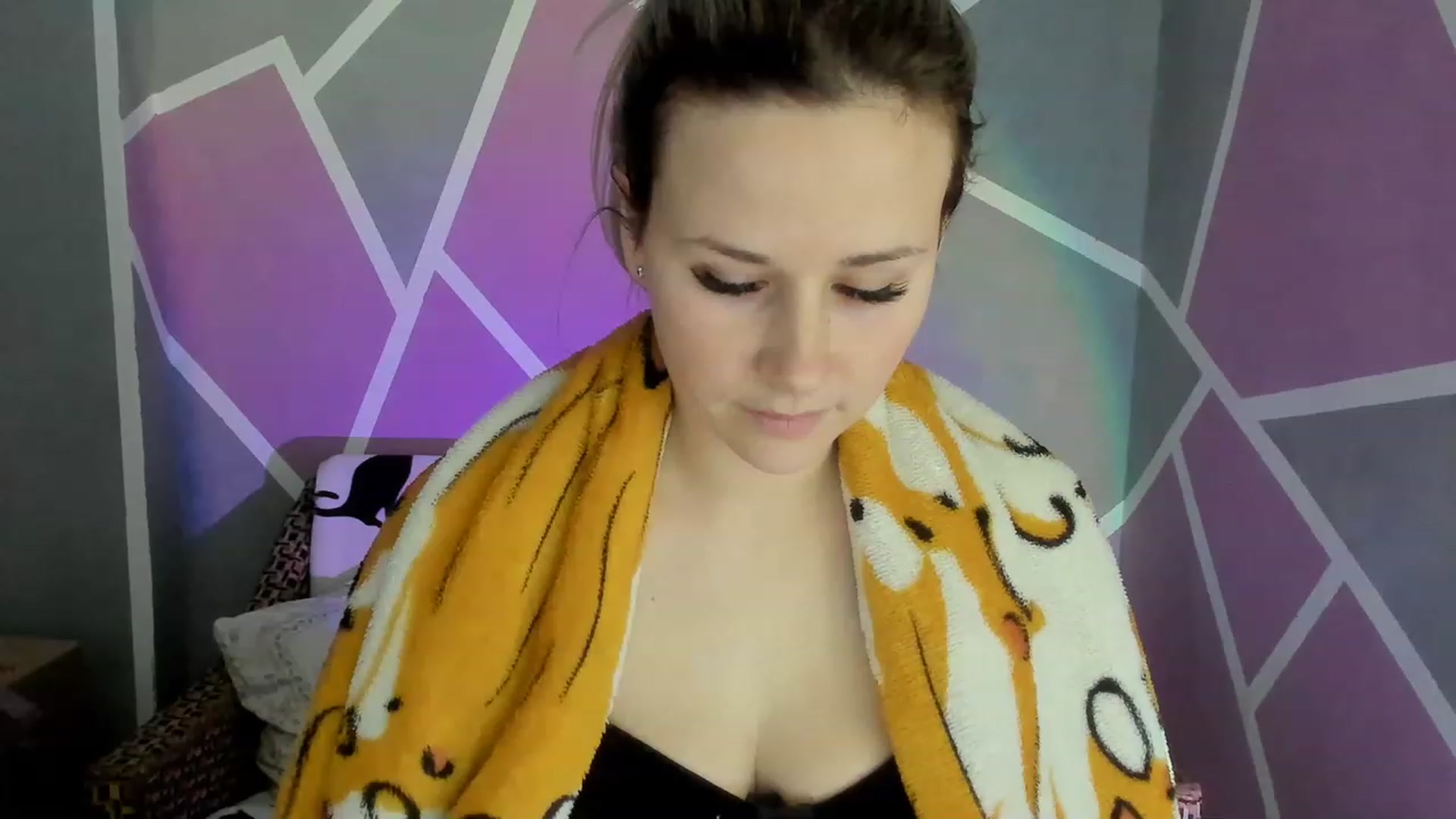 Gallery image thumbnail from Blondie_Star's myfreecams stream on, 12/28/2022, 14:57 image 5 of 20