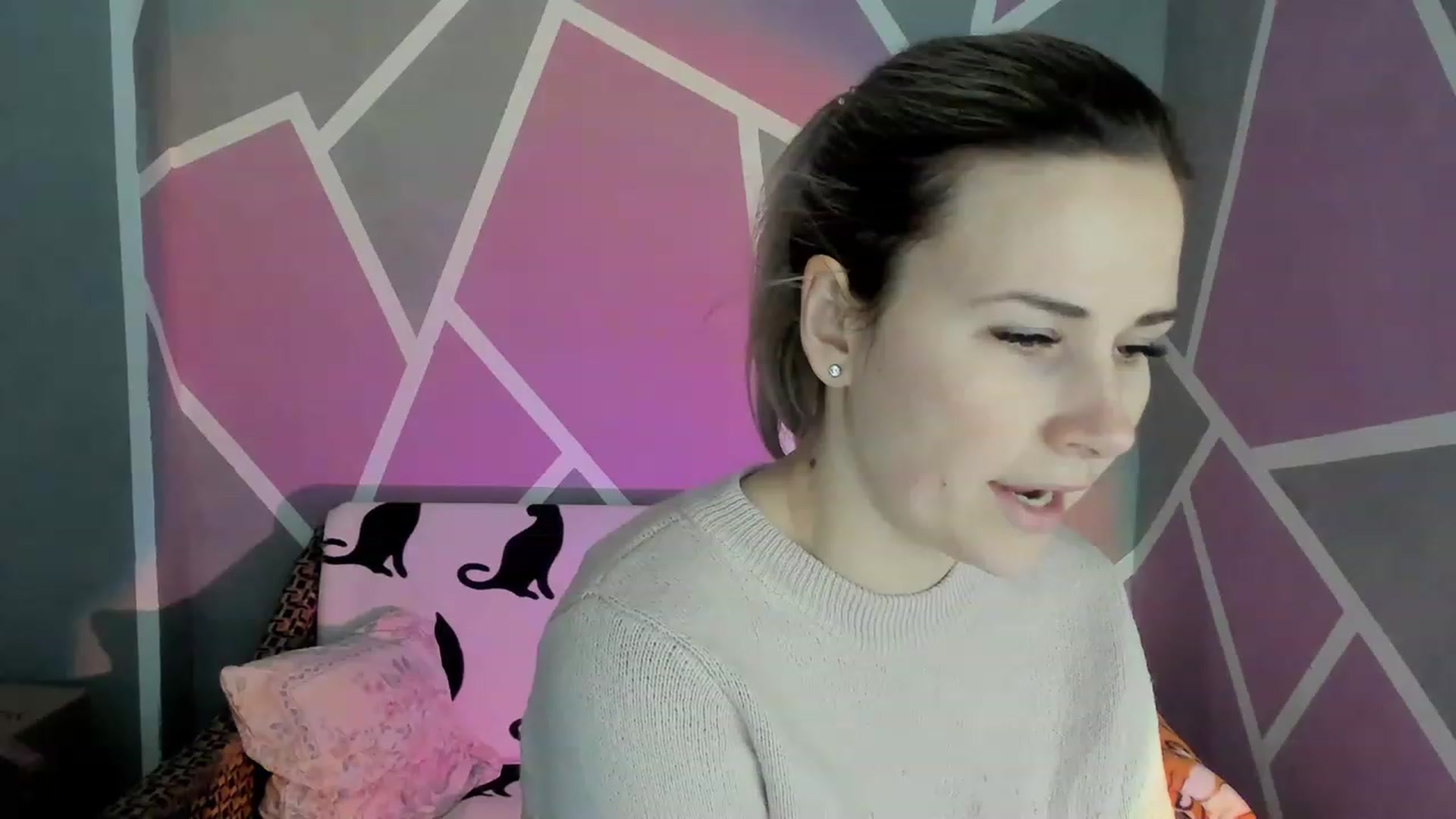 Gallery image thumbnail from Blondie_Star's myfreecams stream on, 12/30/2022, 14:36 image 1 of 20