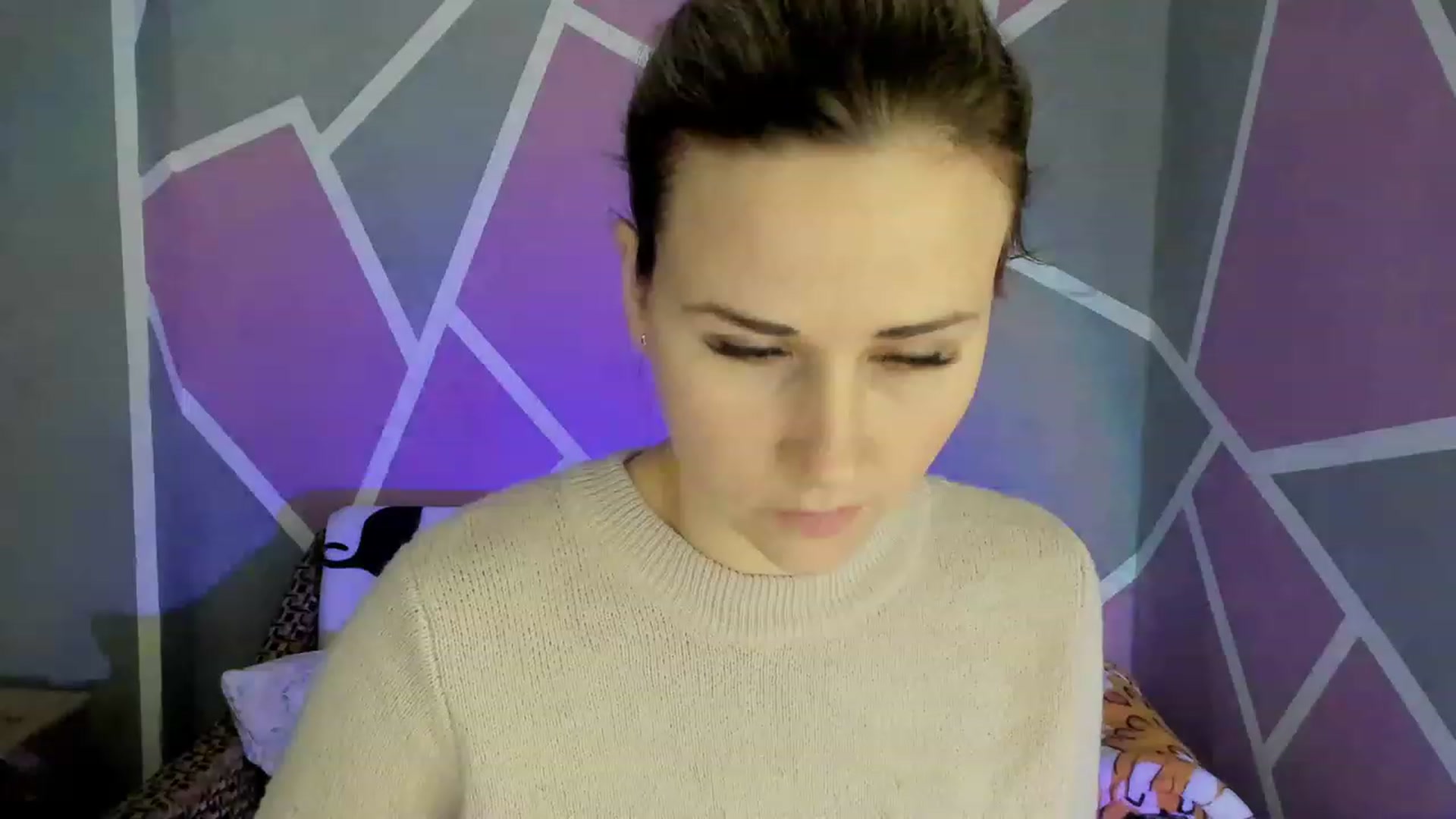 Gallery image thumbnail from Blondie_Star's myfreecams stream on, 12/30/2022, 14:36 image 16 of 20