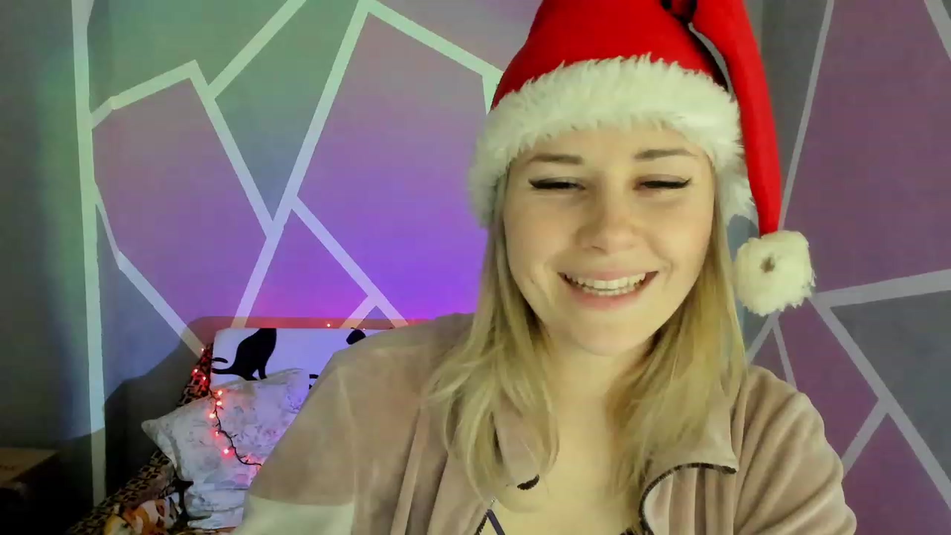 Gallery image thumbnail from Blondie_Star's myfreecams stream on, 01/02/2023, 16:52 image 3 of 20