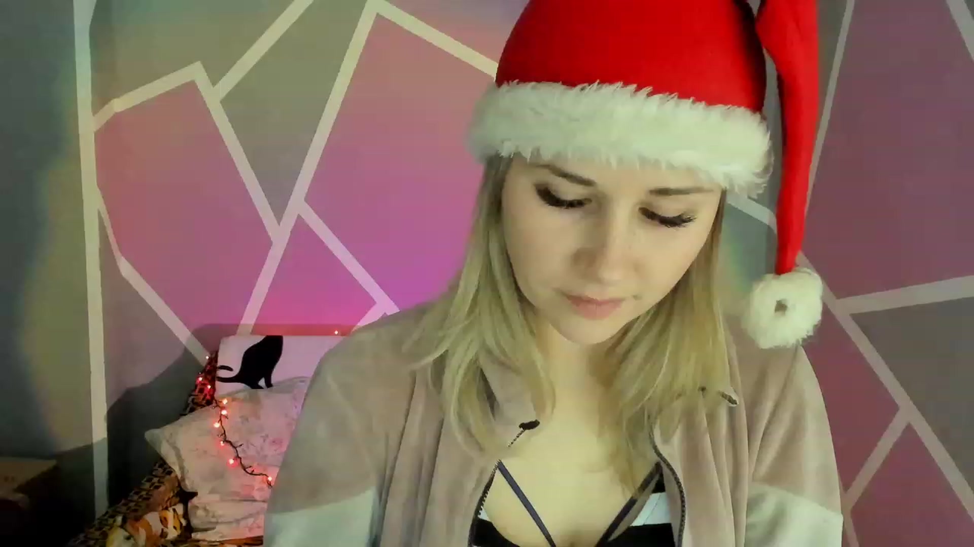 Gallery image thumbnail from Blondie_Star's myfreecams stream on, 01/02/2023, 16:52 image 4 of 20