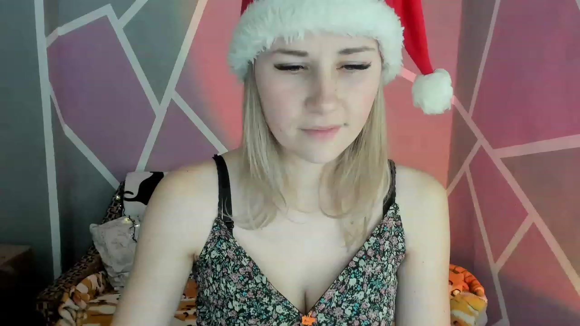 Gallery image thumbnail from Blondie_Star's myfreecams stream on, 01/03/2023, 15:42 image 16 of 20