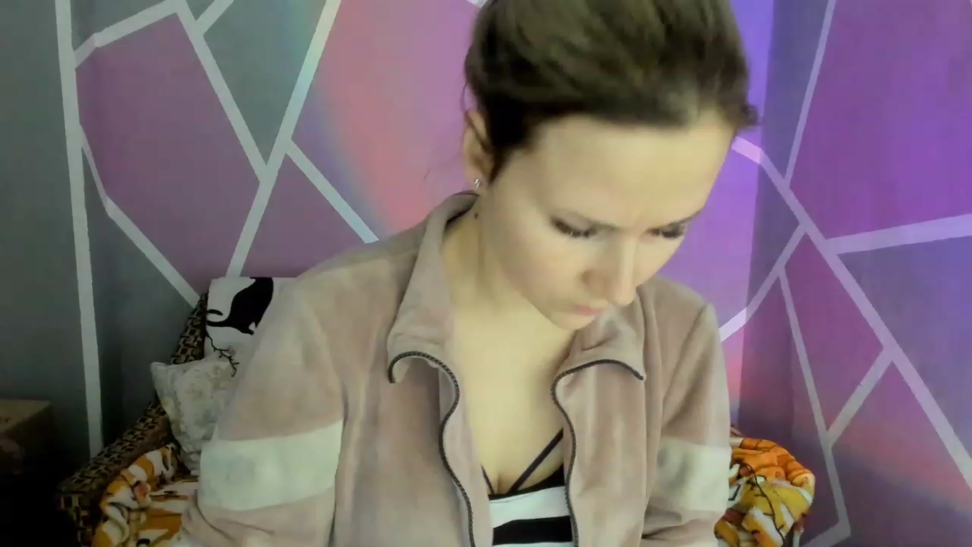 Gallery image thumbnail from Blondie_Star's myfreecams stream on, 01/06/2023, 15:48 image 1 of 20