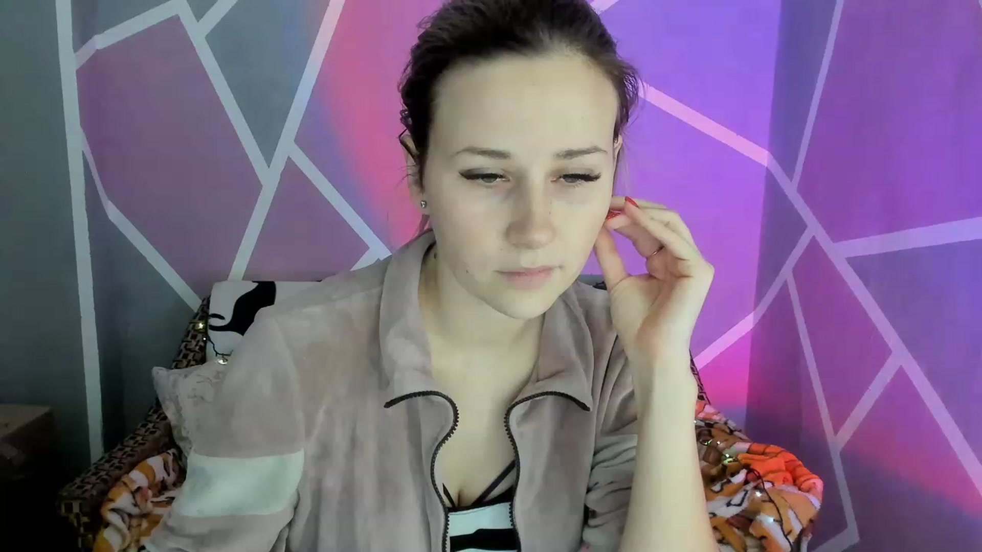 Gallery image thumbnail from Blondie_Star's myfreecams stream on, 01/06/2023, 15:48 image 3 of 20