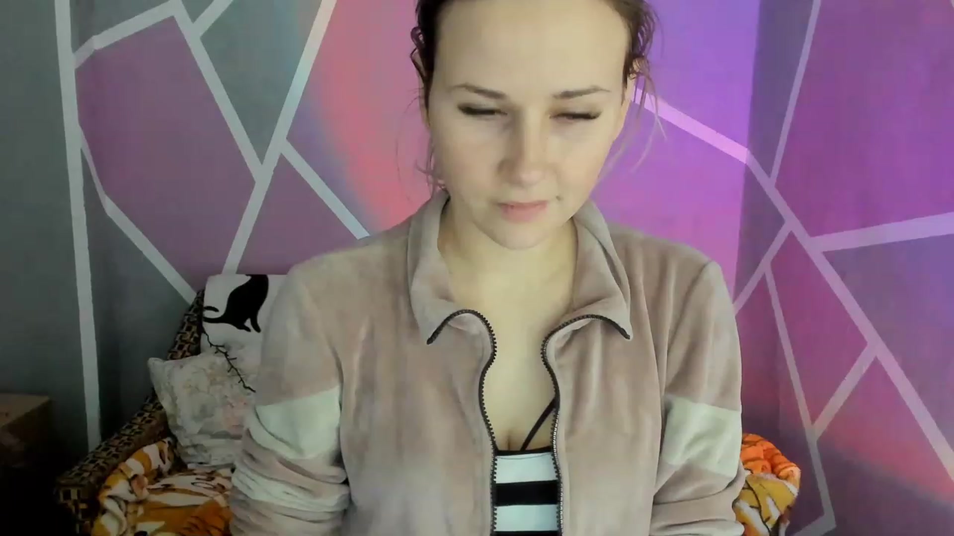 Gallery image thumbnail from Blondie_Star's myfreecams stream on, 01/06/2023, 15:48 image 14 of 20