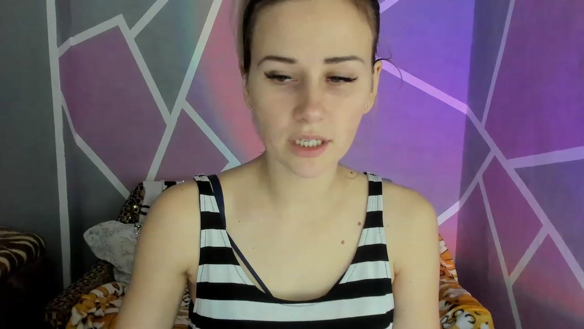 Gallery image thumbnail from Blondie_Star's myfreecams stream on, 01/08/2023, 15:43 image 8 of 20