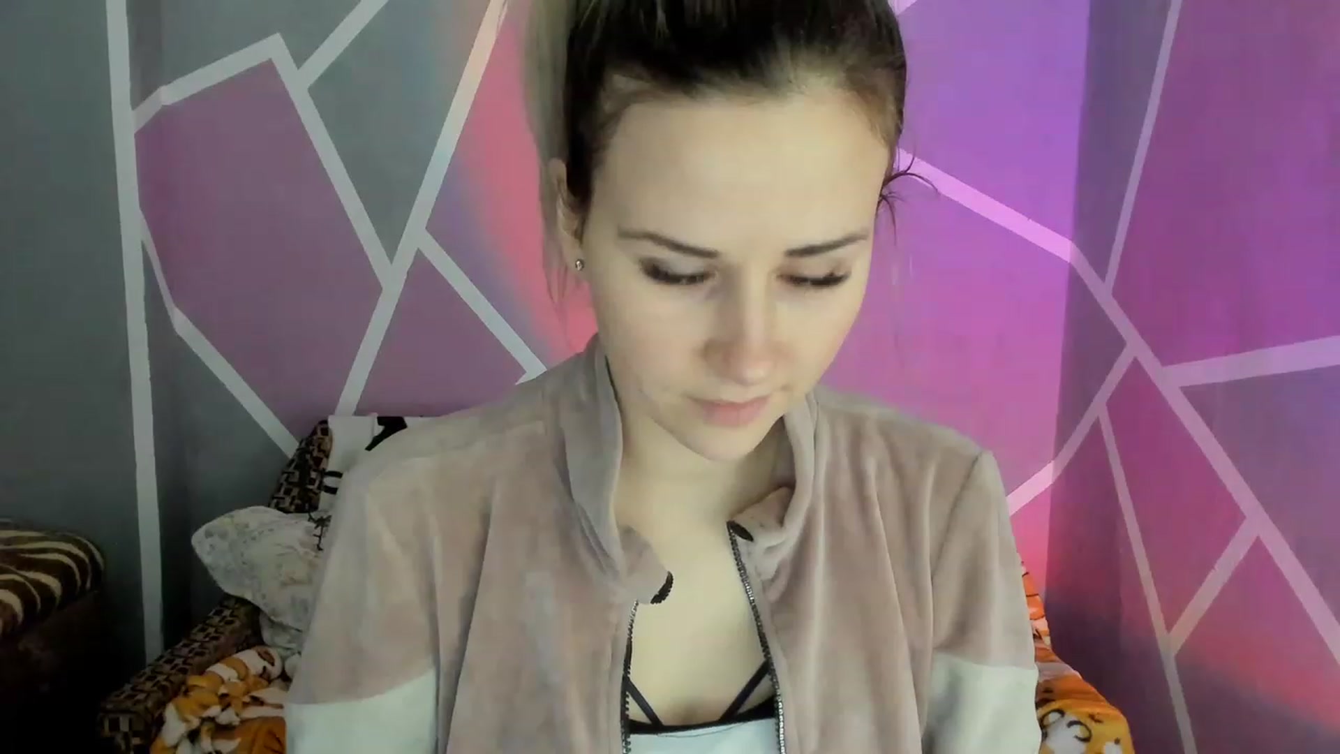 Gallery image thumbnail from Blondie_Star's myfreecams stream on, 01/08/2023, 15:43 image 15 of 20