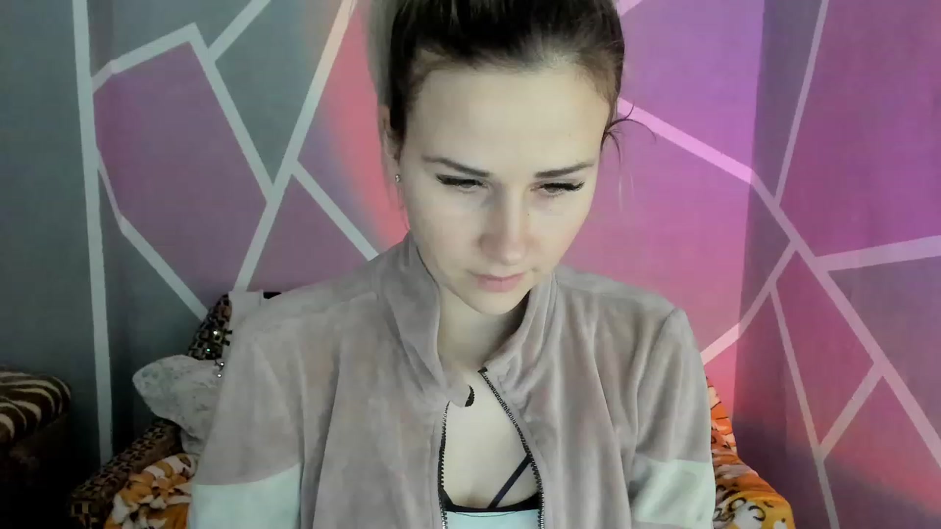 Gallery image thumbnail from Blondie_Star's myfreecams stream on, 01/08/2023, 15:43 image 14 of 20