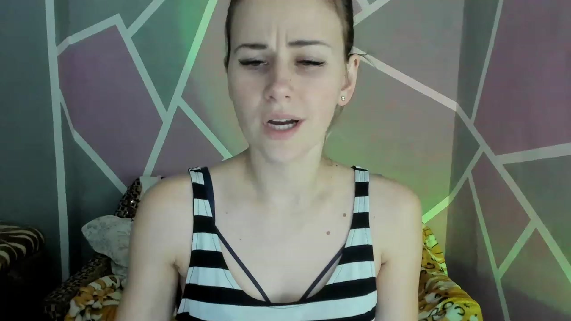 Gallery image thumbnail from Blondie_Star's myfreecams stream on, 01/08/2023, 15:43 image 4 of 20