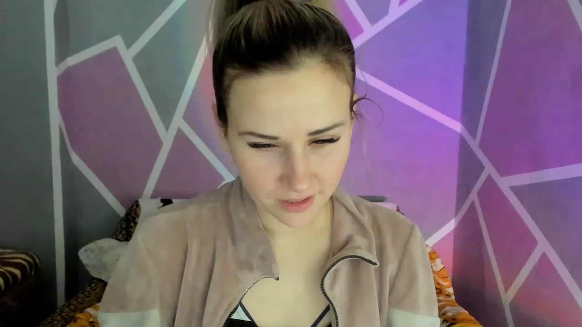 Gallery image thumbnail from Blondie_Star's myfreecams stream on, 01/08/2023, 17:02 image 2 of 20