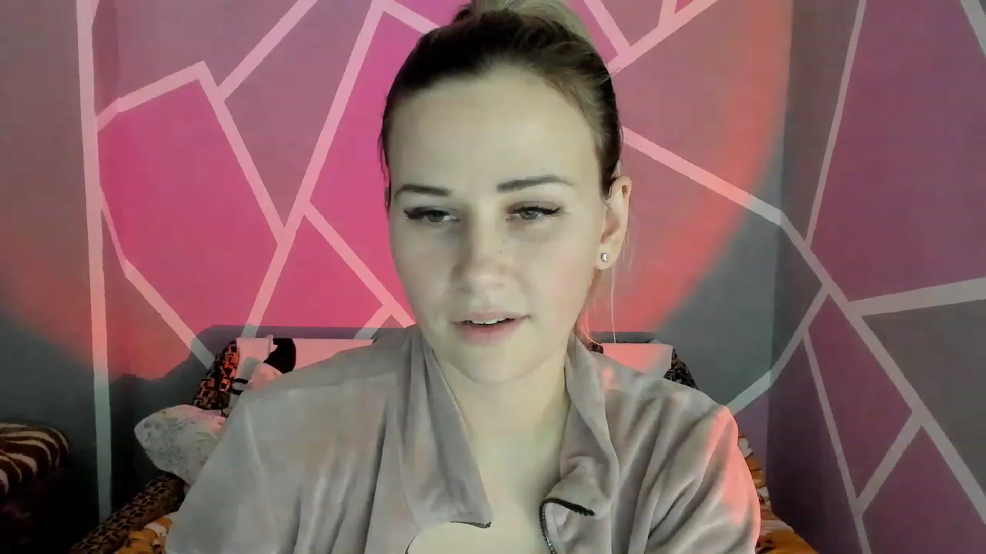 Gallery image thumbnail from Blondie_Star's myfreecams stream on, 01/08/2023, 17:02 image 18 of 20