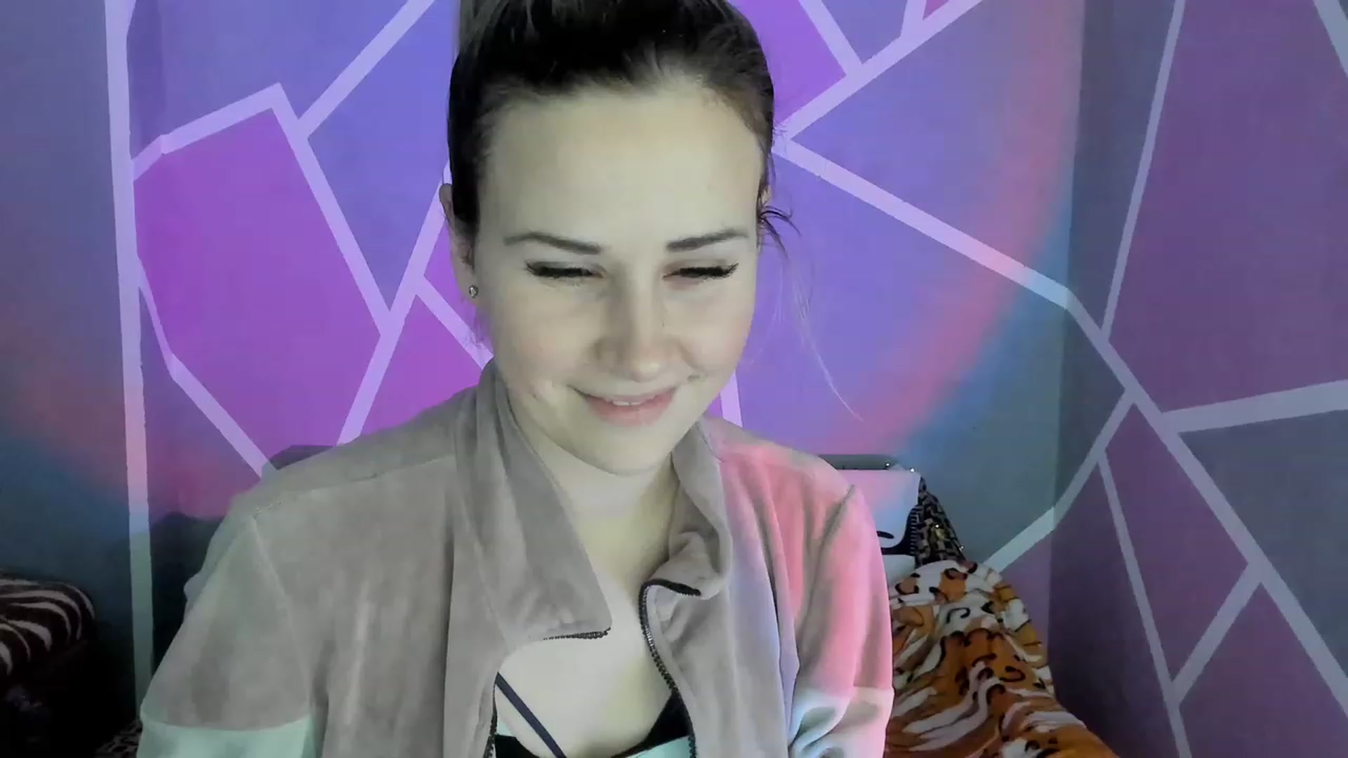 Gallery image thumbnail from Blondie_Star's myfreecams stream on, 01/08/2023, 17:02 image 15 of 20