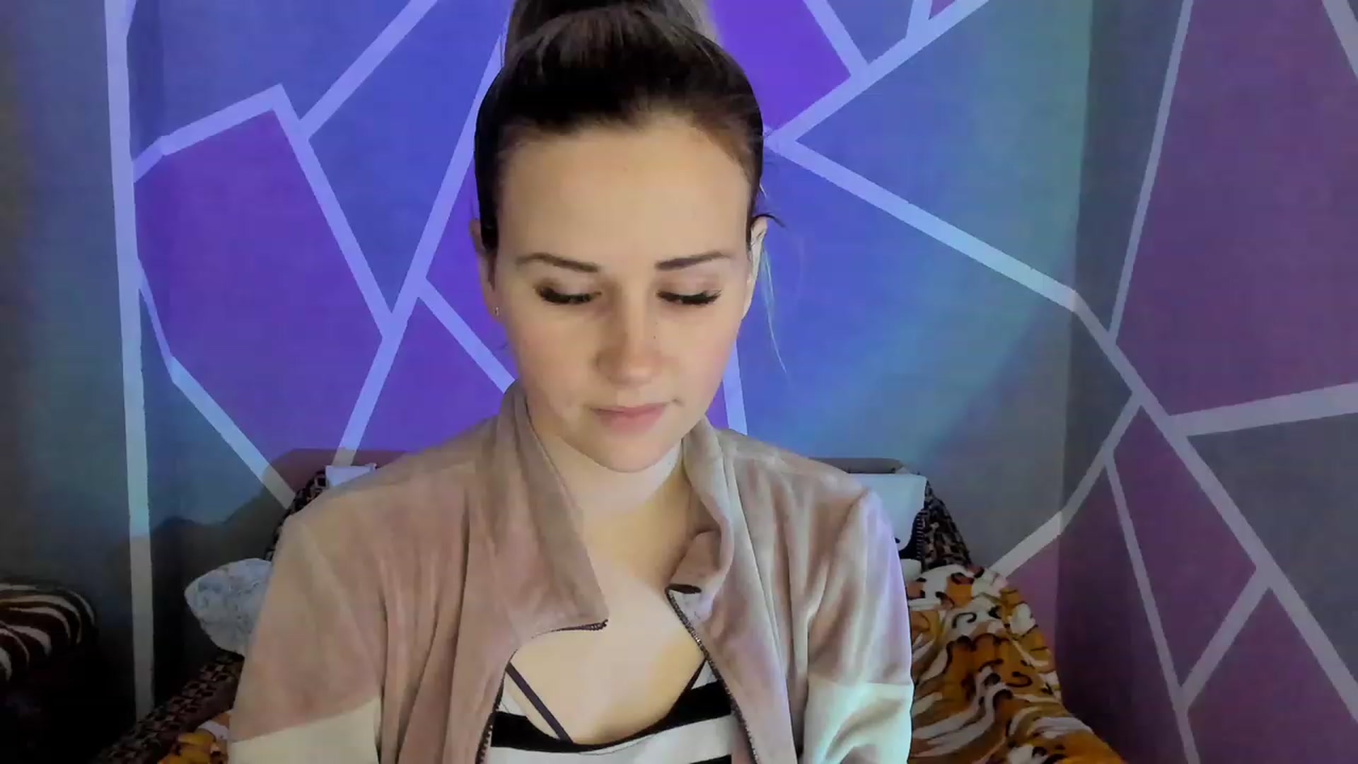 Gallery image thumbnail from Blondie_Star's myfreecams stream on, 01/08/2023, 17:02 image 20 of 20