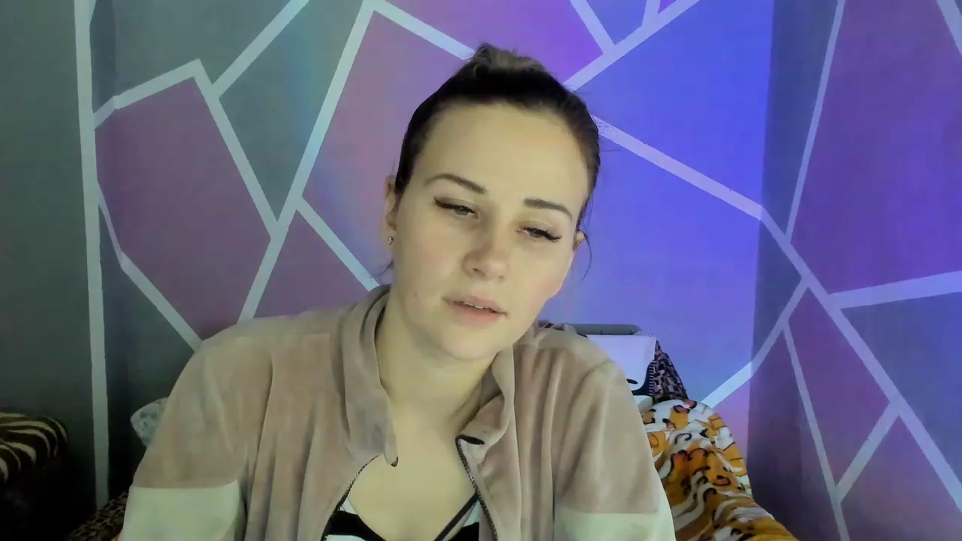 Gallery image thumbnail from Blondie_Star's myfreecams stream on, 01/08/2023, 17:02 image 8 of 20