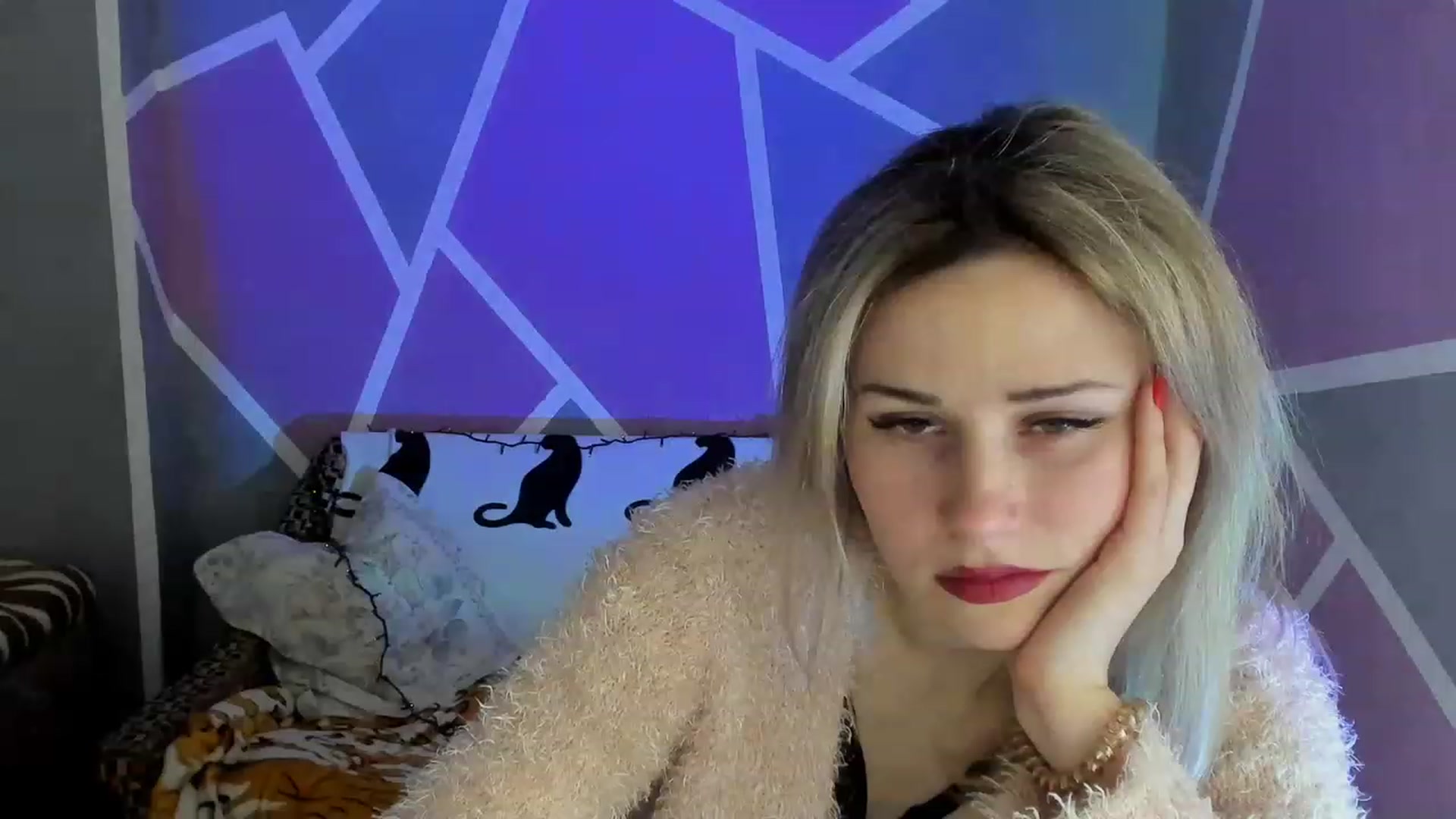 Gallery image thumbnail from Blondie_Star's myfreecams stream on, 01/12/2023, 15:43 image 13 of 20
