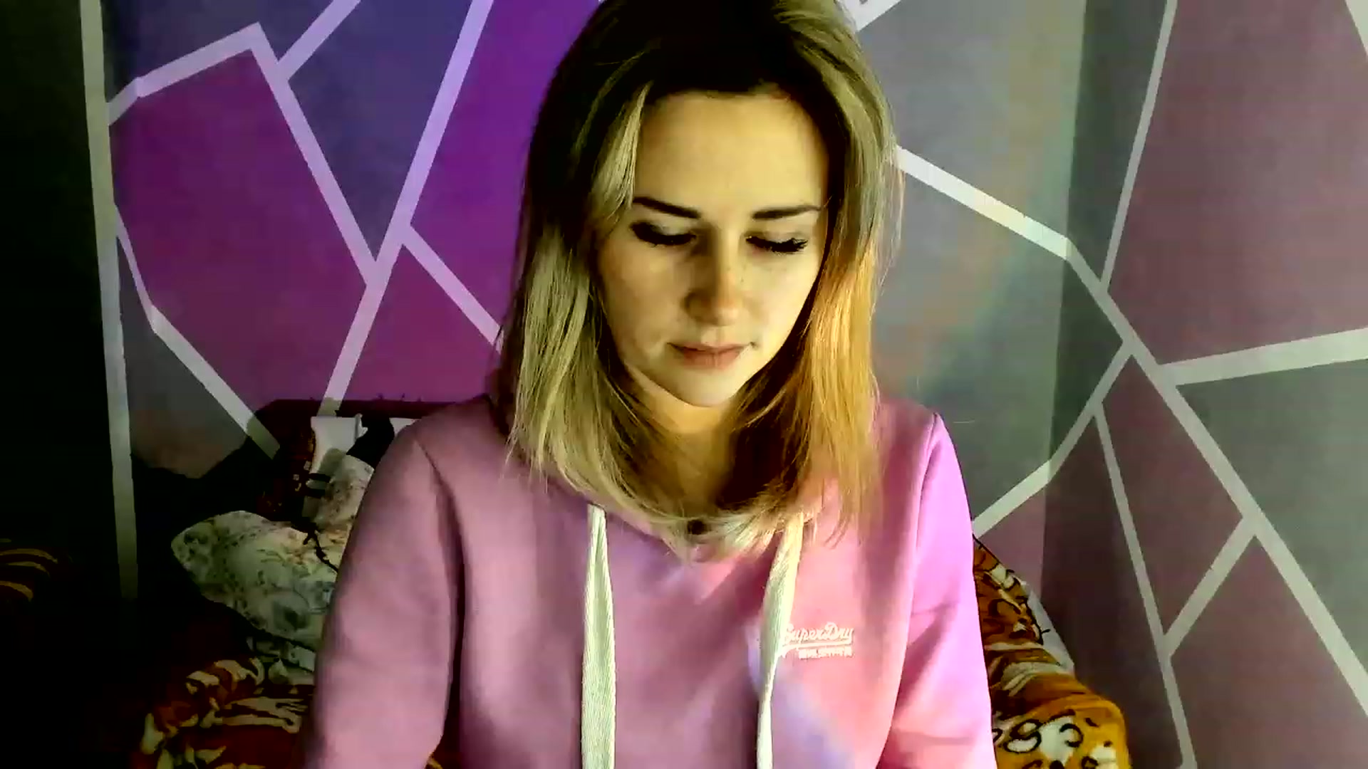Gallery image thumbnail from Blondie_Star's myfreecams stream on, 01/13/2023, 16:57 image 4 of 20