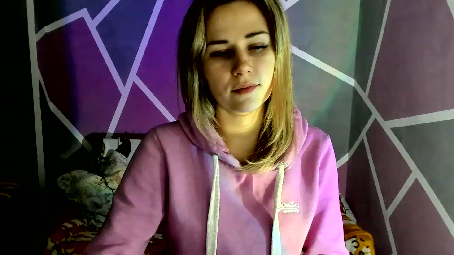 Gallery image thumbnail from Blondie_Star's myfreecams stream on, 01/13/2023, 16:57 image 6 of 20