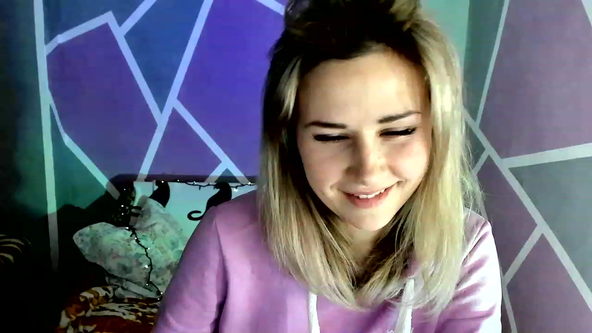 Gallery image thumbnail from Blondie_Star's myfreecams stream on, 01/13/2023, 16:57 image 12 of 20