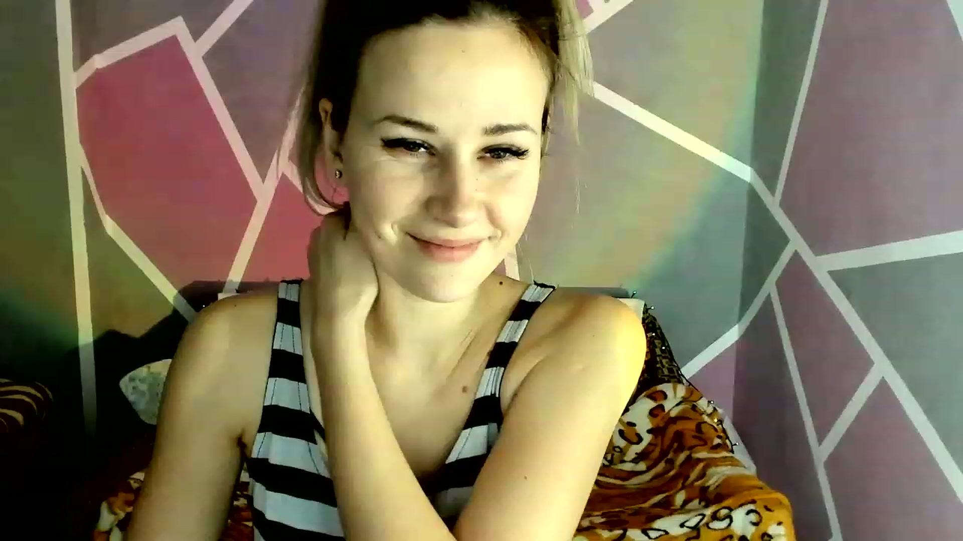 Gallery image thumbnail from Blondie_Star's myfreecams stream on, 01/15/2023, 15:59 image 8 of 20