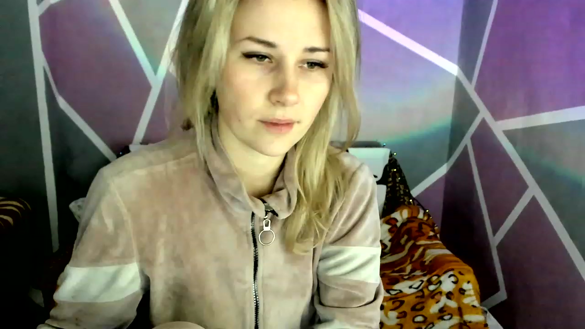Gallery image thumbnail from Blondie_Star's myfreecams stream on, 01/25/2023, 15:22 image 6 of 20